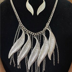 Elegant Silver Leaf Necklace and Earring Set
